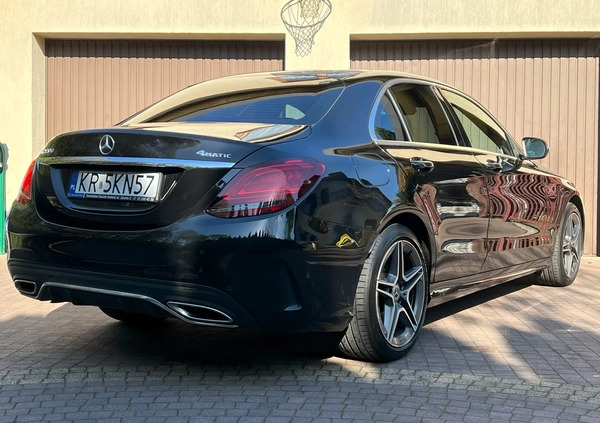 Mercedes-Benz Klasa C cena 129897 przebieg: 134800, rok produkcji 2018 z Katowice małe 106